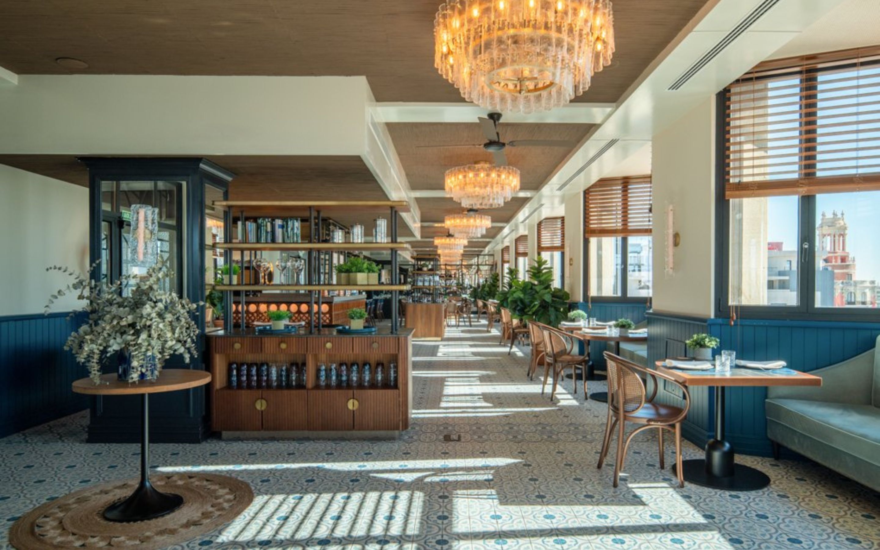 2 restaurants, breakfast, lunch, dinner served; Mediterranean cuisine 