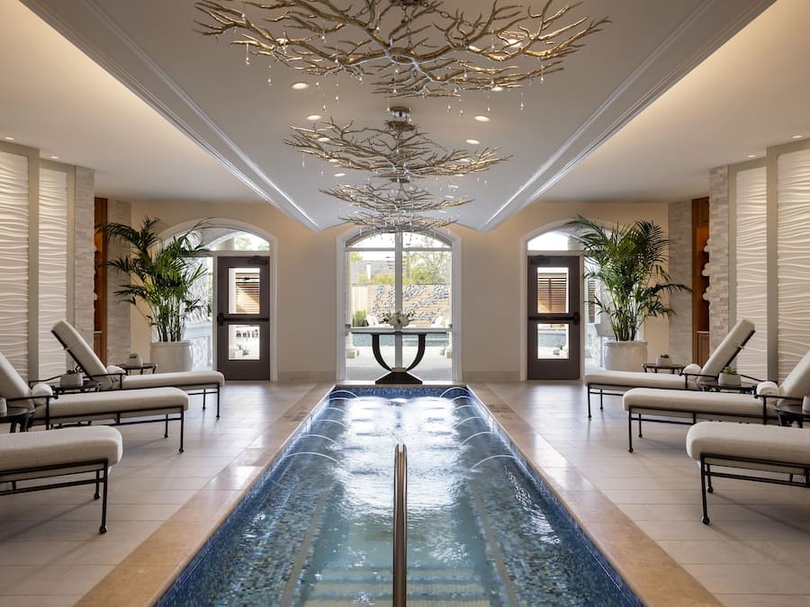 Couples treatment room(s), hot tub, steam room, body treatments