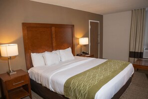 1 Schlafzimmer, Zimmersafe, Schreibtisch, Bügeleisen/Bügelbrett