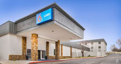 Motel 6 Bartlesville, OK