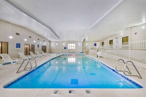 Piscine intérieure