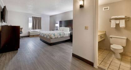 Motel 6 Bartlesville, OK