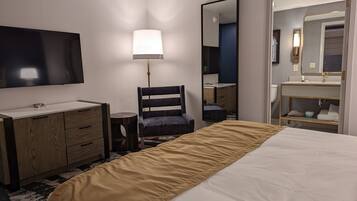 Presidentiële suite, 1 slaapkamer | Donzen dekbedden, pillowtop-bedden, een kluis op de kamer, een bureau
