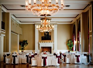 Ballroom - The Yorktowne Hotel, Tapestry Collection by Hilton (York)