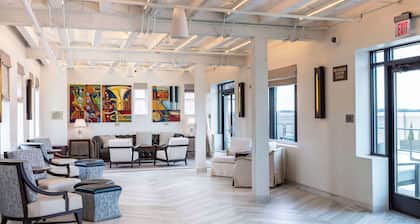 The Yorktowne Hotel, Tapestry Collection by Hilton