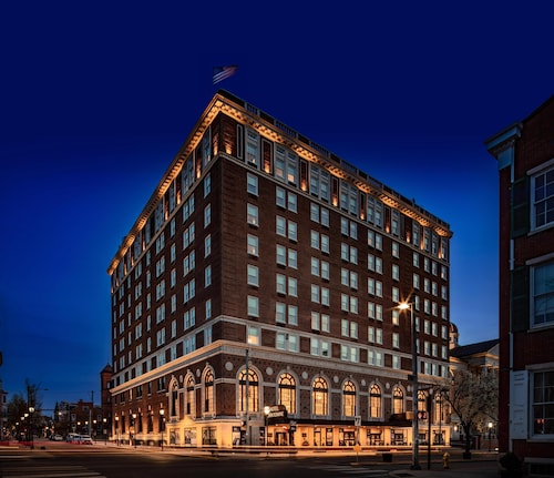 The Yorktowne Hotel, Tapestry Collection by Hilton