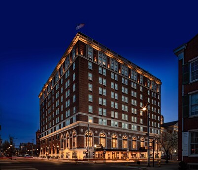 The Yorktowne Hotel, Tapestry Collection by Hilton