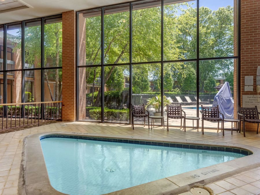 Indoor pool, seasonal outdoor pool, sun loungers