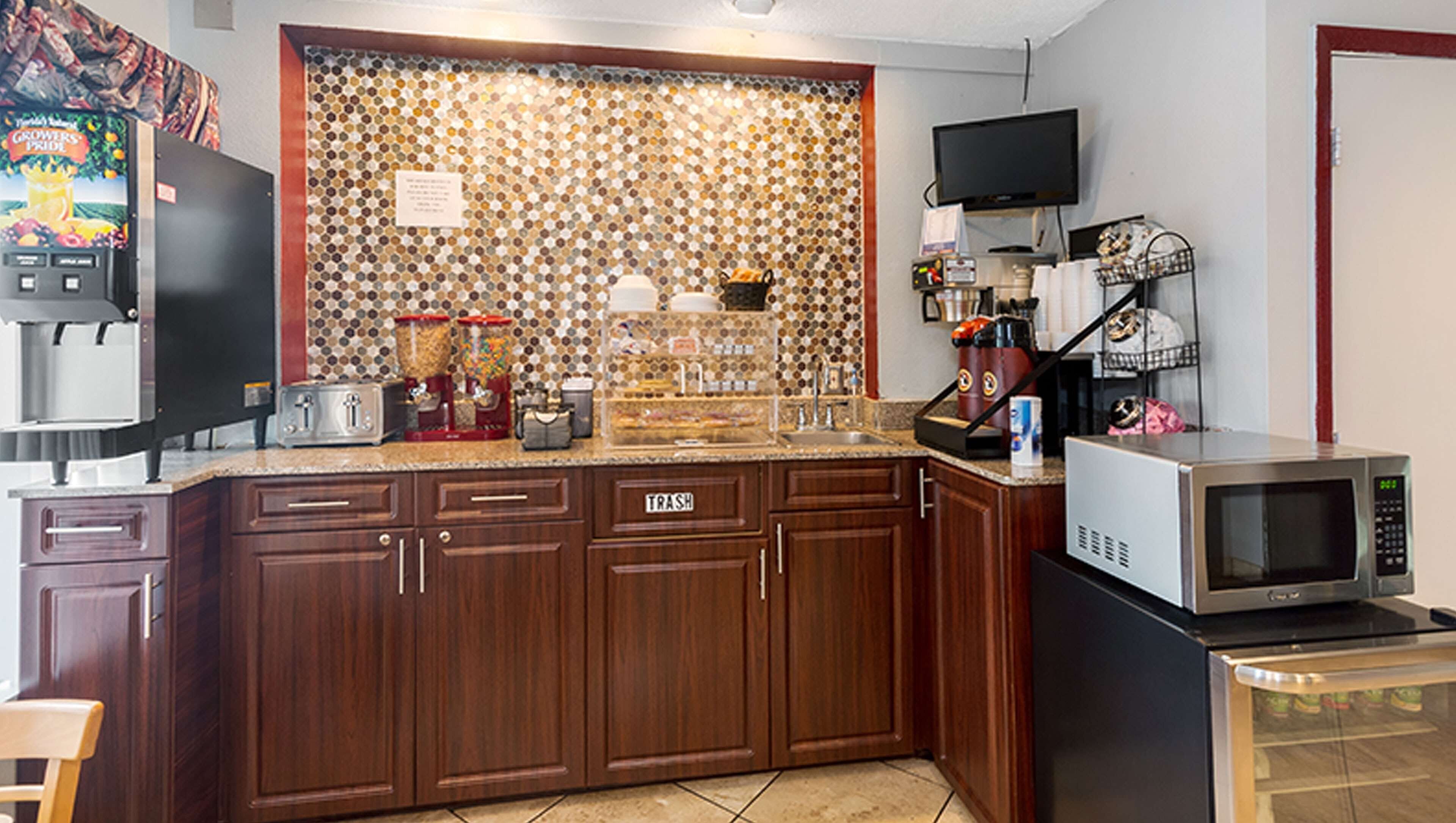 Desayuno continental incluido todos los días 