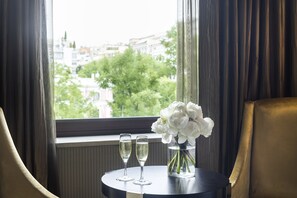 Presidential Suite, Multiple Beds (View, Club Lounge Access) | Living area | Toys - InterContinental Madrid by IHG (Madrid)