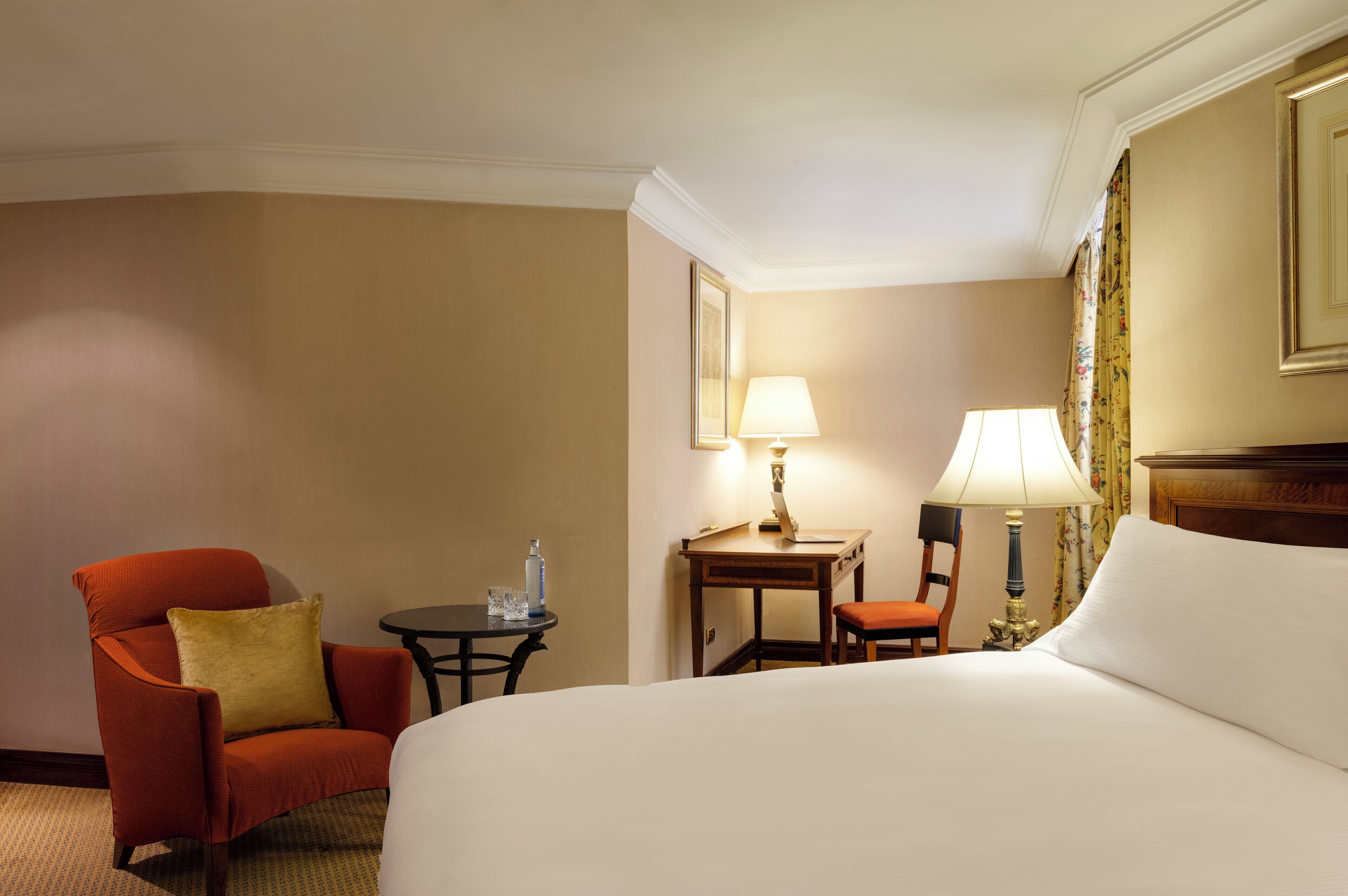 Premium-rum | 1 sovrum, egyptiska bomullslakan och sängtillbehör av högsta kvalitet