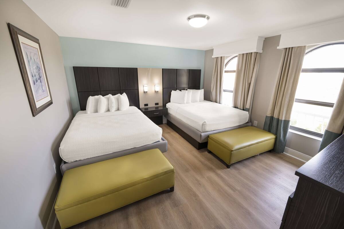 suite, multiple beds, non smoking, kitchen (walk-in shower) | desk, laptop workspace, iron/ironing board, free wifi