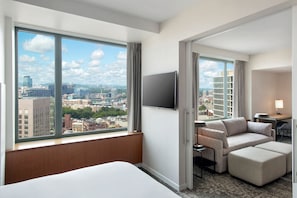Premium bedding, pillowtop beds, in-room safe, desk