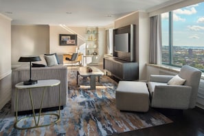 Premium bedding, pillowtop beds, in-room safe, desk