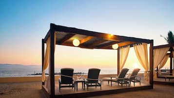 私人海灘、海灘小屋、海灘浴巾、海灘按摩