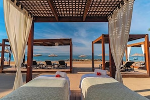 Sauna, steam room, body treatments, aromatherapy, hot stone massages
