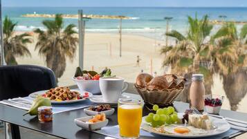 Daily full breakfast (ILS 120 per person)