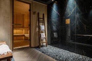 Sauna, Türkisches Bad/Hamam, Körperbehandlungen, Aromatherapie