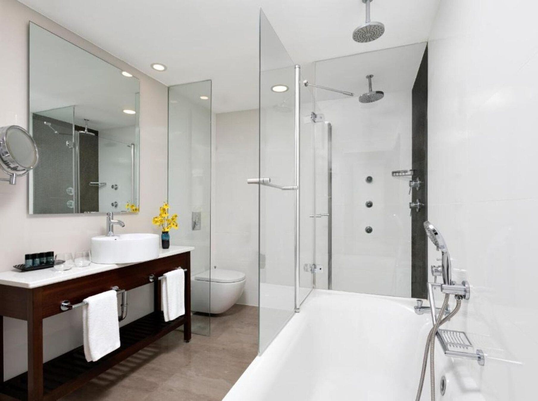 Photo - Crowne Plaza Tel Aviv Beach, an IHG Hotel