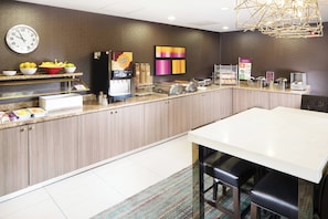 Free daily continental breakfast