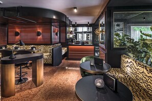 Bar (in der Unterkunft)