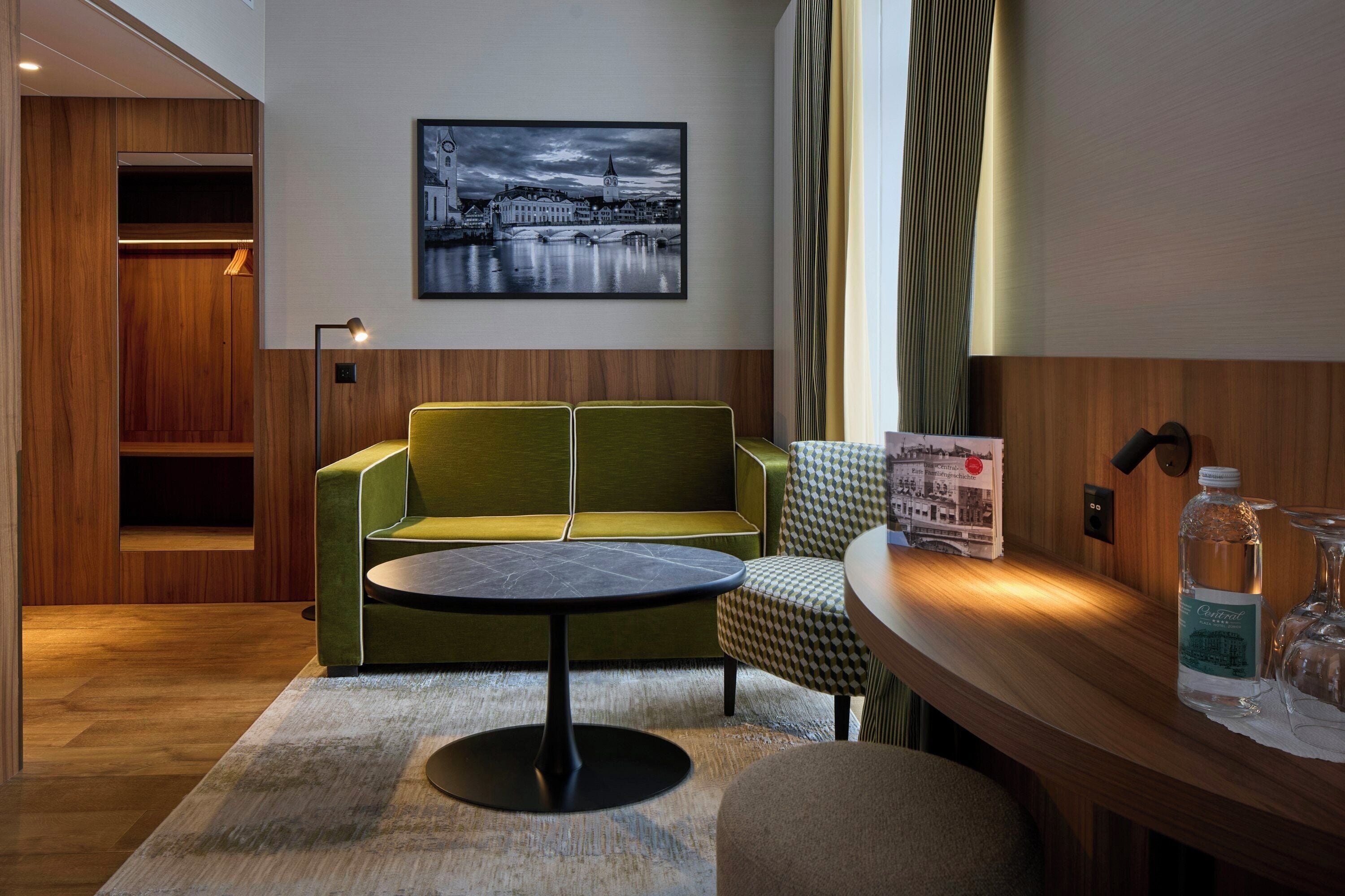 Photo - Central Plaza Hotel