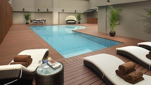 Outdoor pool - Empire Hotel Hong Kong Wan Chai (Hong Kong)