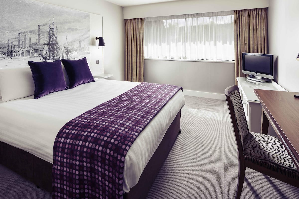 In-room safe, desk, iron/ironing board, free cots/infant beds