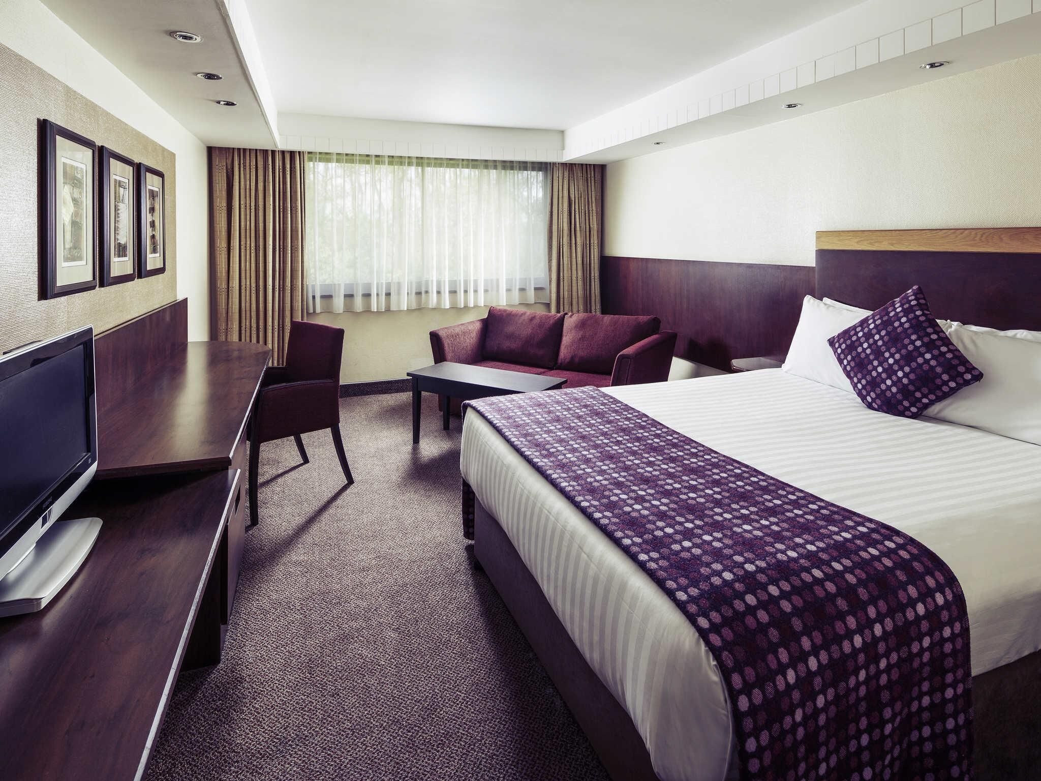 Family Room, Multiple Beds (2 Adults and 1 Child)