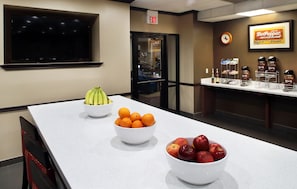 Bao gồm bữa sáng buffet hàng ngày
