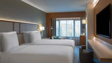 Room, 2 Single Beds (Guest) | Minibar, in-room safe, desk, iron/ironing board