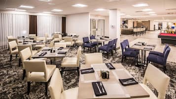 Tägliches nach Wunsch zubereitetes Frühstück (15 USD pro Person)