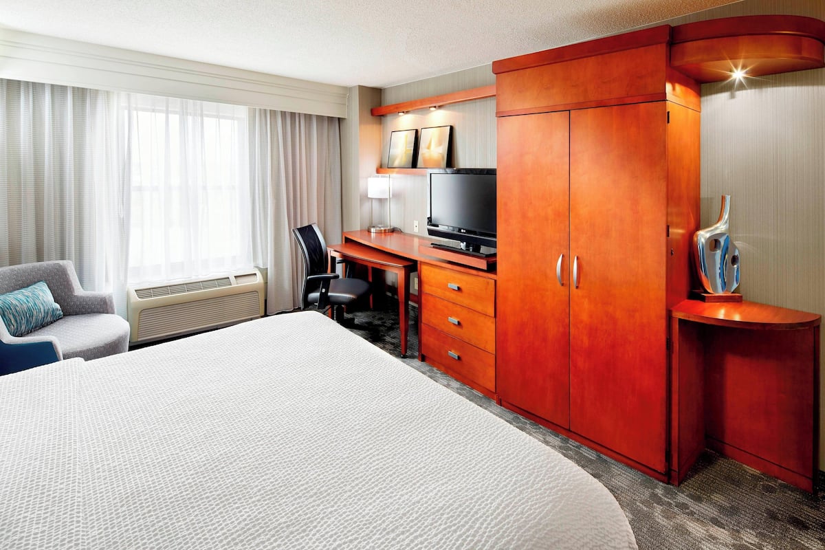 Literie de qualité supérieure, coffres-forts dans les chambres, bureau