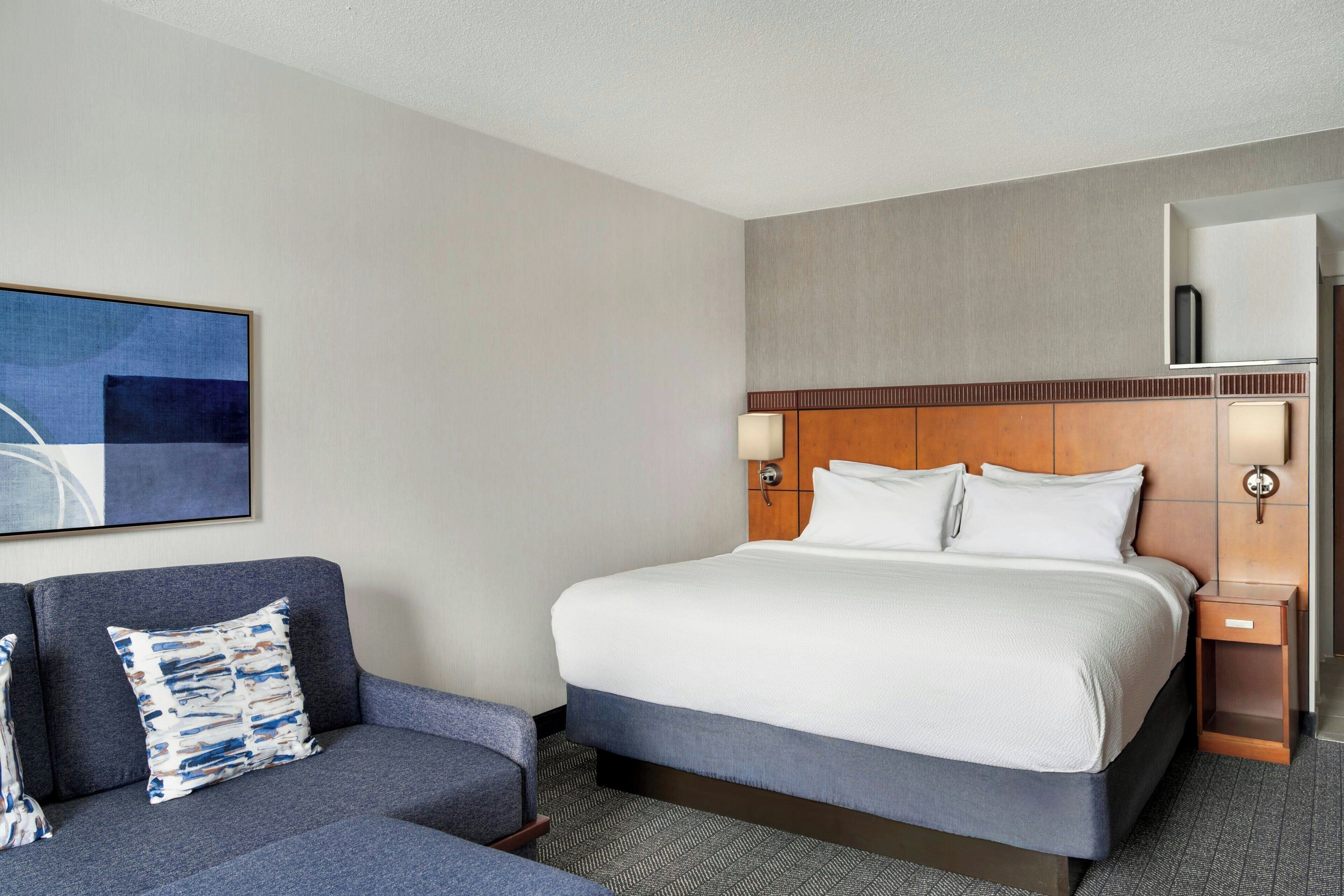 Luxe beddengoed, een kluis op de kamer, een bureau