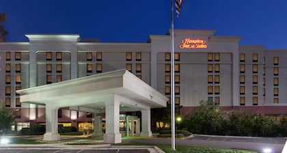 Hampton Inn & Suites Alexandria Old Town Area South