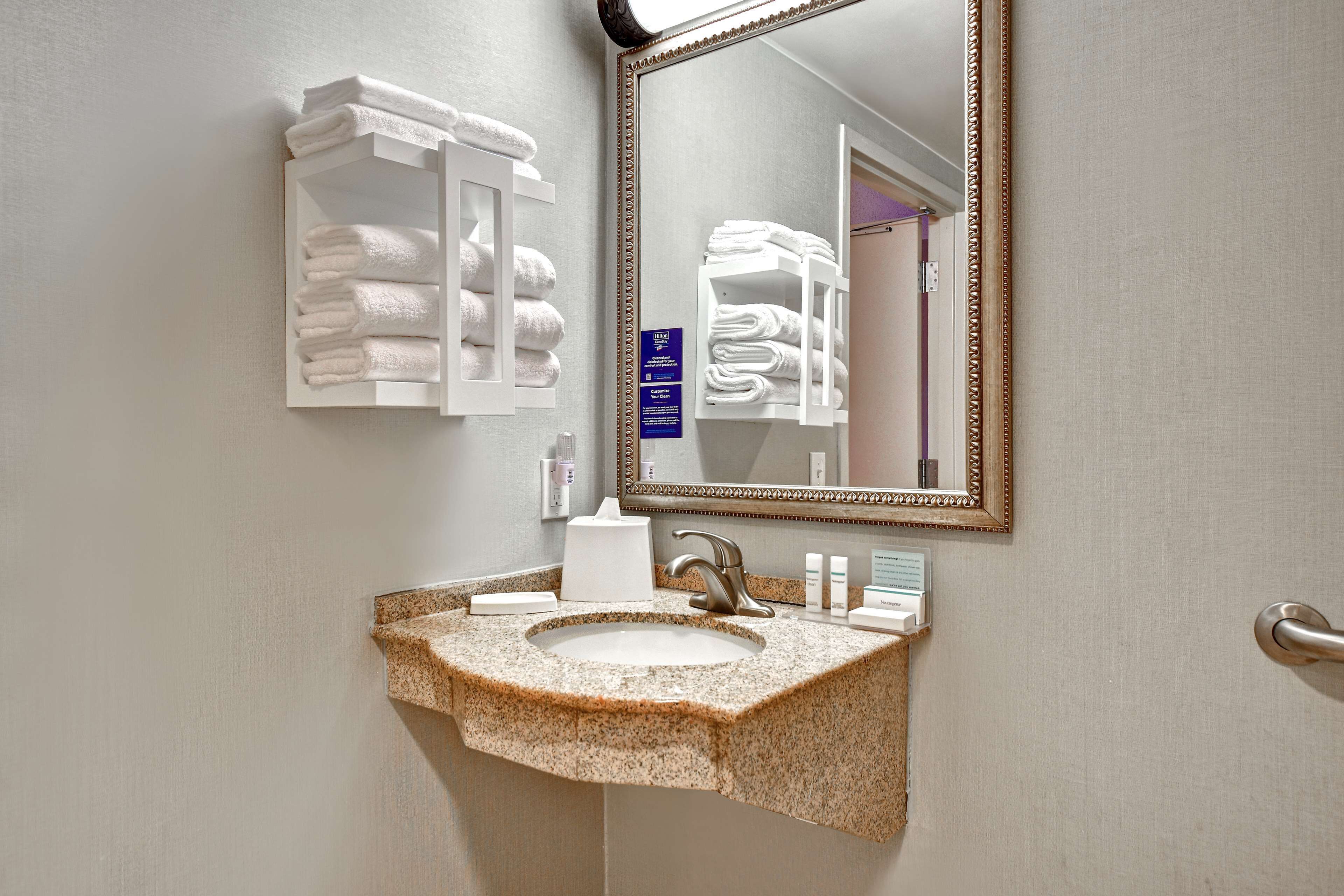 combined shower/bathtub, free toiletries, hair dryer, towels