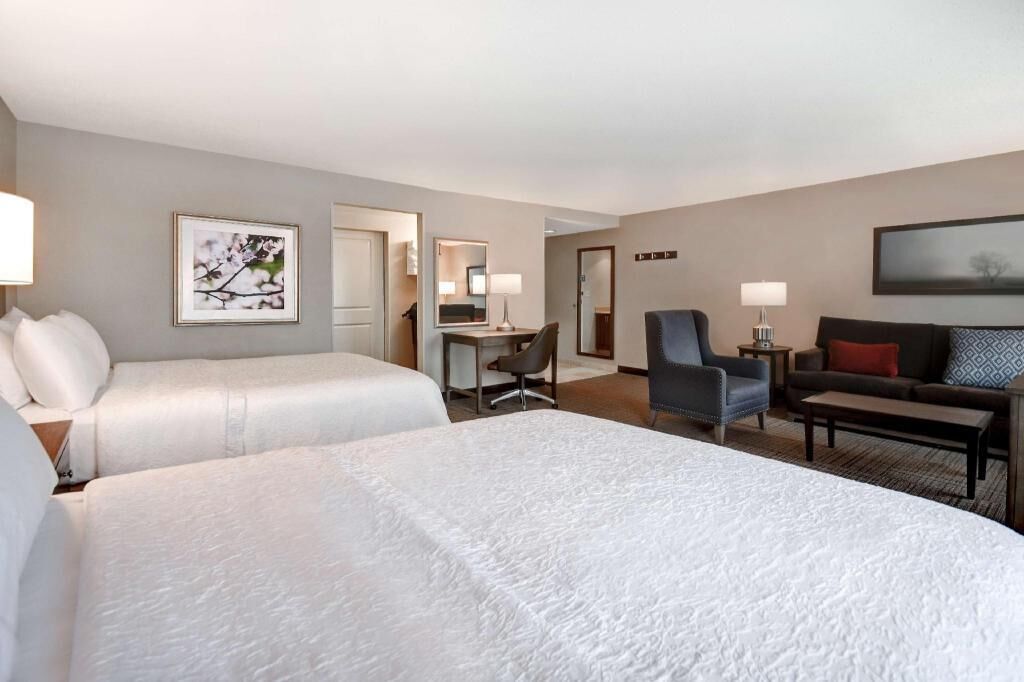 Premium bedding, down comforters, desk, laptop workspace