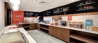 Hampton Inn & Suites Alexandria Old Town Area South