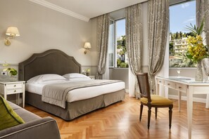 Superior Double Room, Hill View - Royal Hotel San Remo (Sanremo)