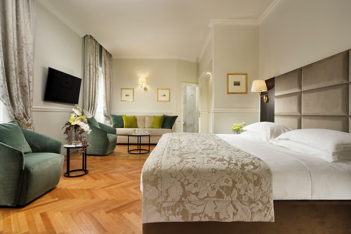 Suite Junior, vue sur la colline | Vue de la chambre