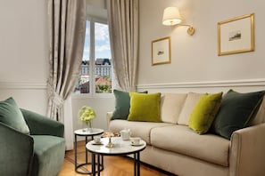 Suite junior, vista a la colina | Vista desde la habitación