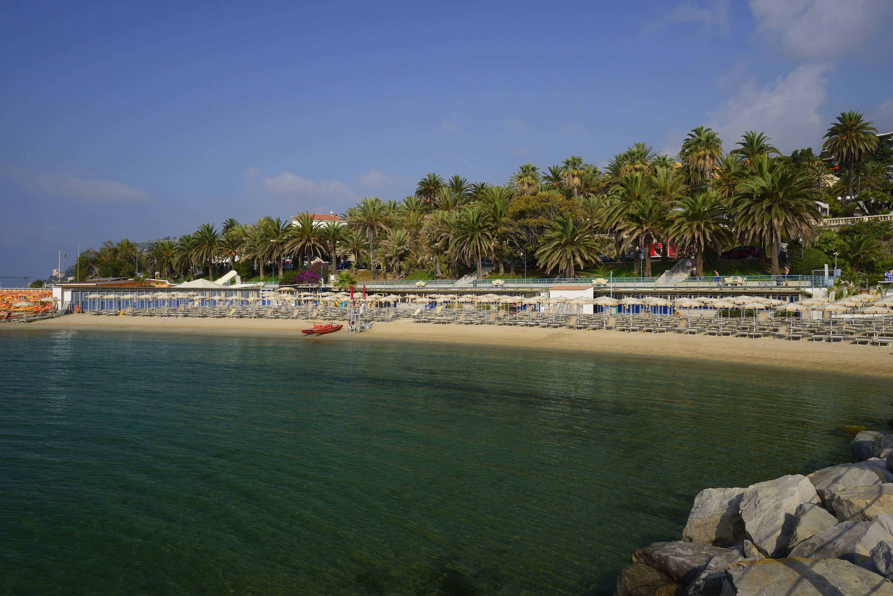 Beach nearby, sun loungers, beach umbrellas, beach towels