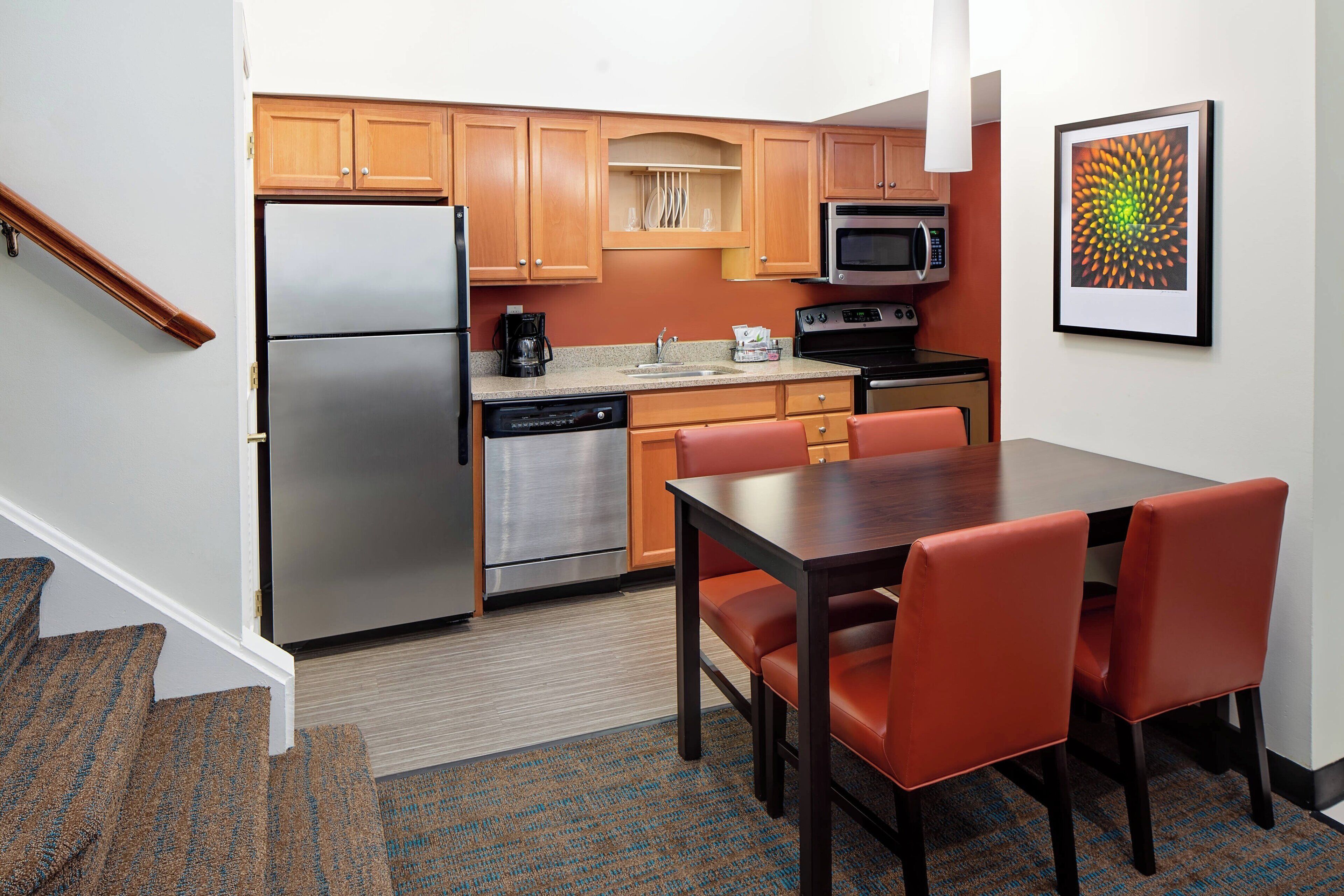 suite, 1 double bed | private kitchen | fridge, microwave, stovetop, coffee/tea maker