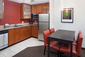 Suite, 2 Bedrooms | Premium bedding, desk, blackout curtains, iron/ironing board - Residence Inn by Marriott Harrisburg Hershey (Harrisburg)