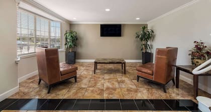 Quality Inn St. Louis Airport Hotel