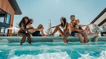 Outdoor pool, pool loungers