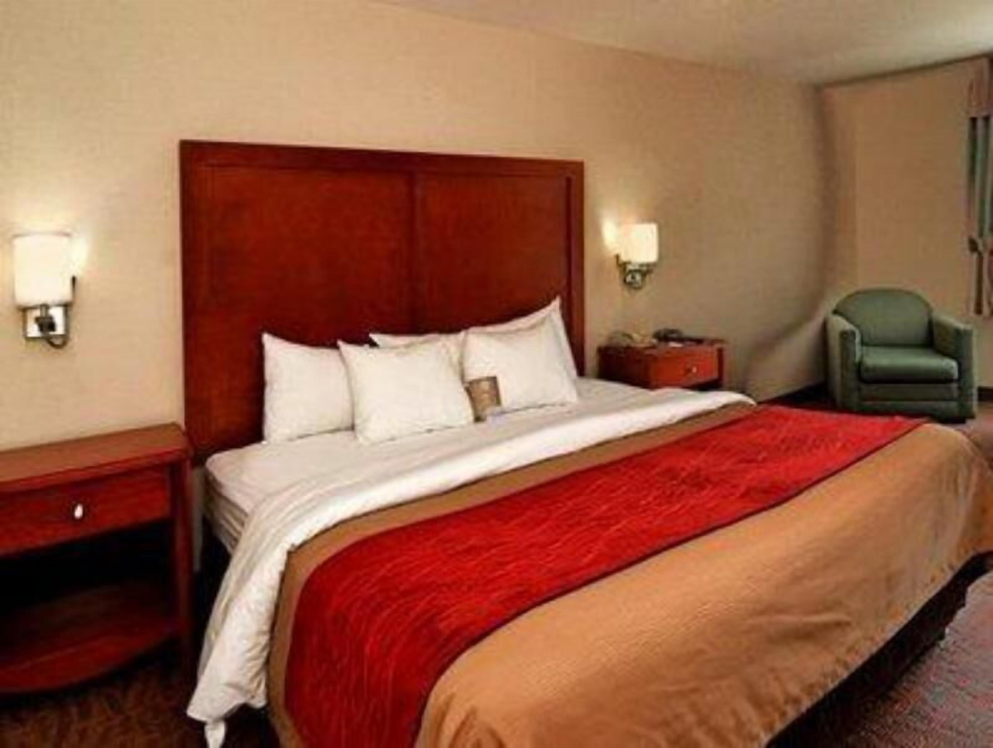 In-room safe, desk, laptop workspace, blackout drapes