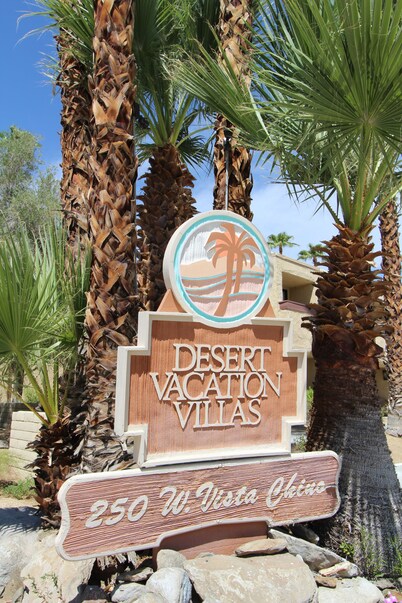 Desert Vacation Villas