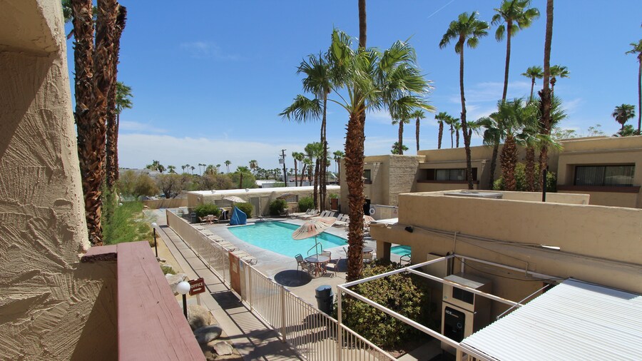Desert Vacation Villas