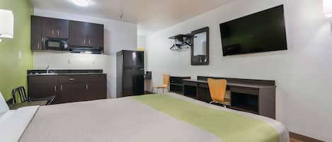 Standard Room, 1 Queen Bed, Non Smoking, Kitchenette | Free WiFi, bed sheets, alarm clocks